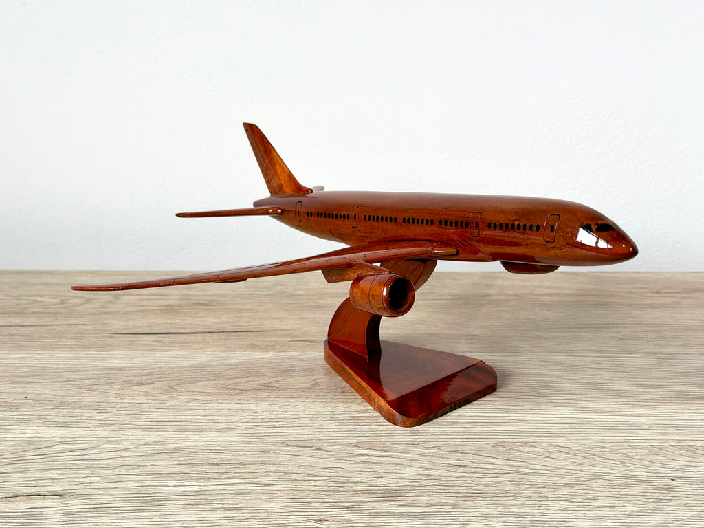 Wooden Model - B787