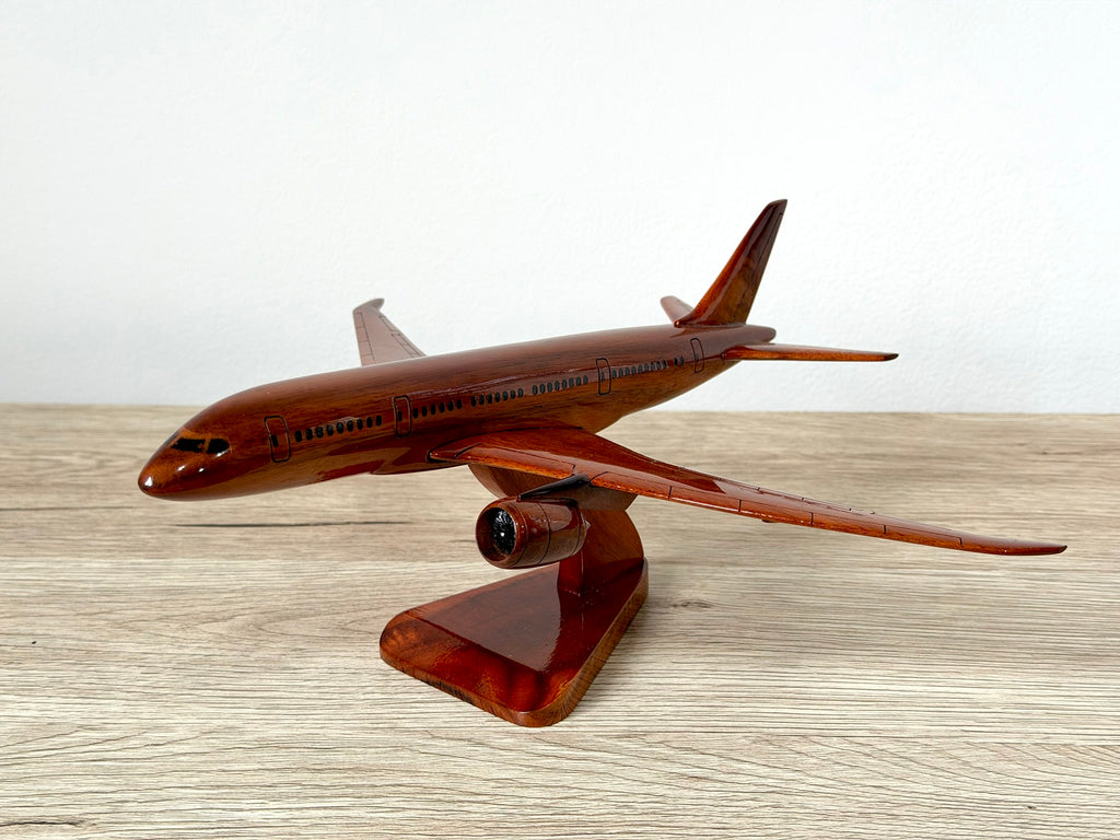Wooden Model - B787