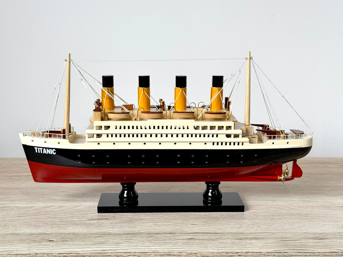 Wooden Model - Titanic