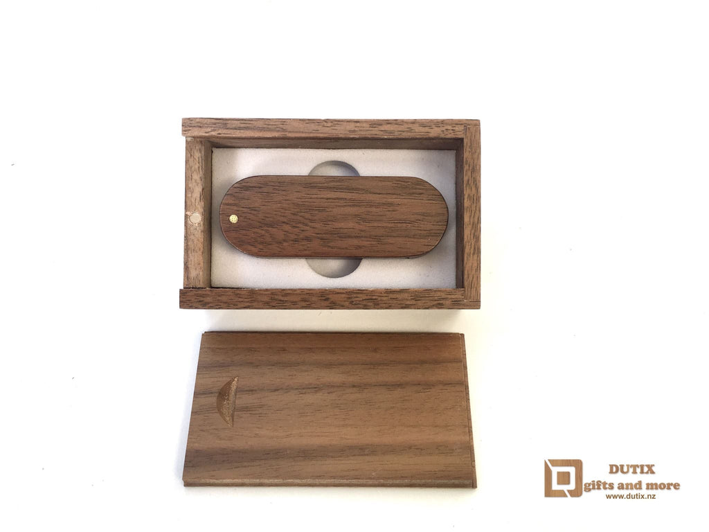Wooden "Walnut" 64gb USB DRIVE in Wooden Case