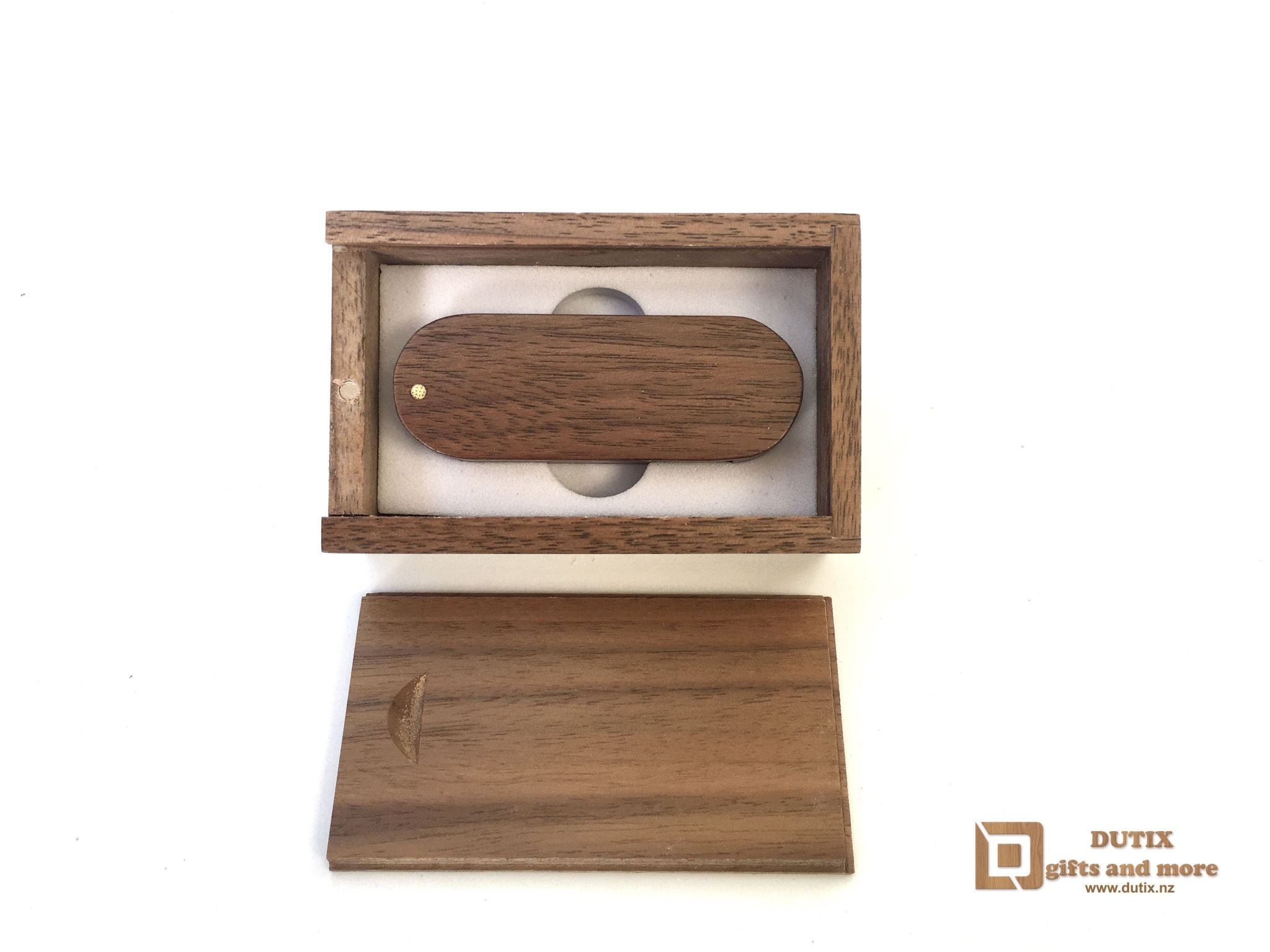 Wooden "Walnut" 64gb USB DRIVE in Wooden Case